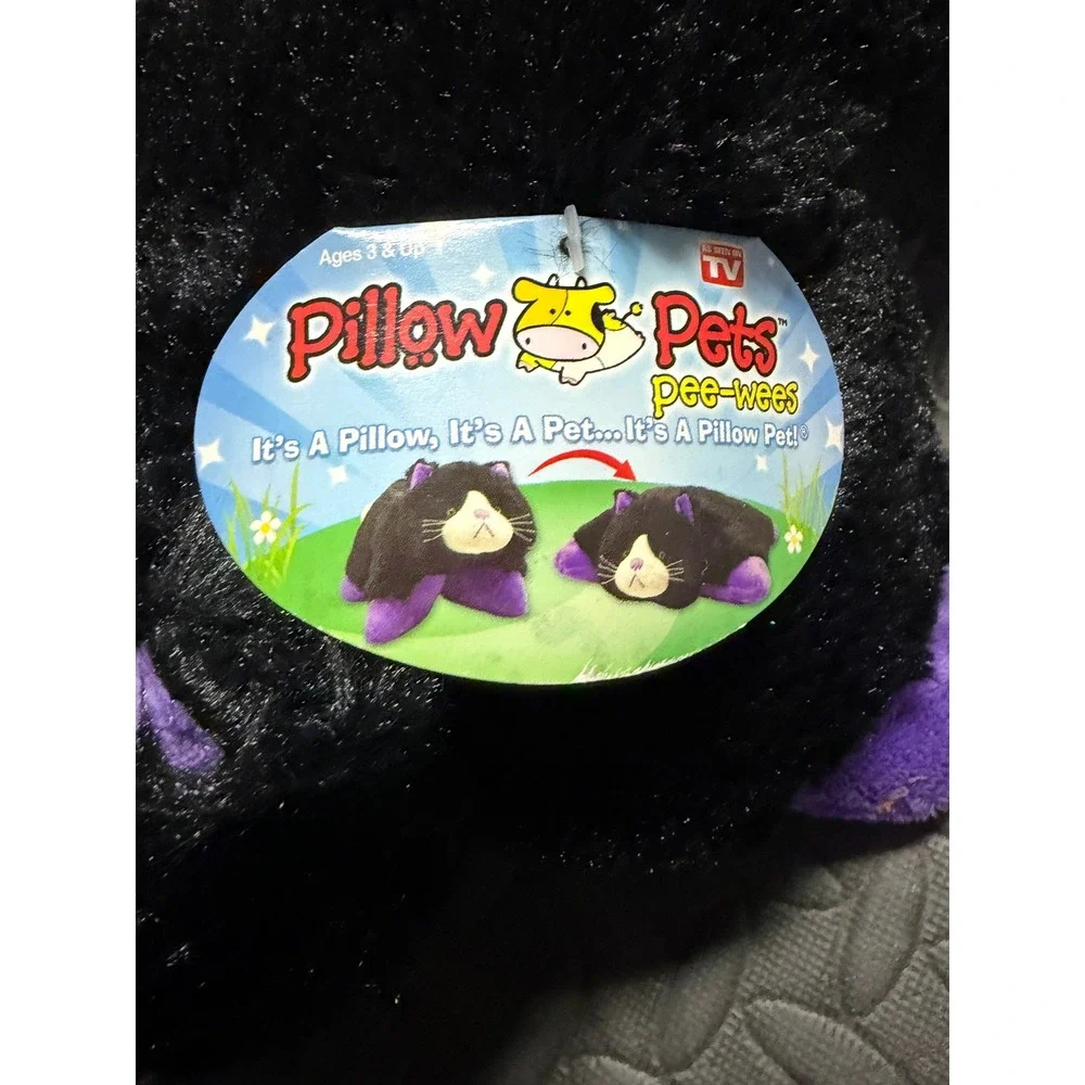 Pillow Pets Curious Cat Small 11 Inch Purple NWT PeeWee 2011 Plush Toy Halloween